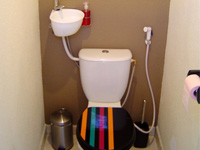 WiCi Mini kleines Handwaschwaschbecken mit WC Dusche - Herr S (Frankreich - 25) - 2 auf 2